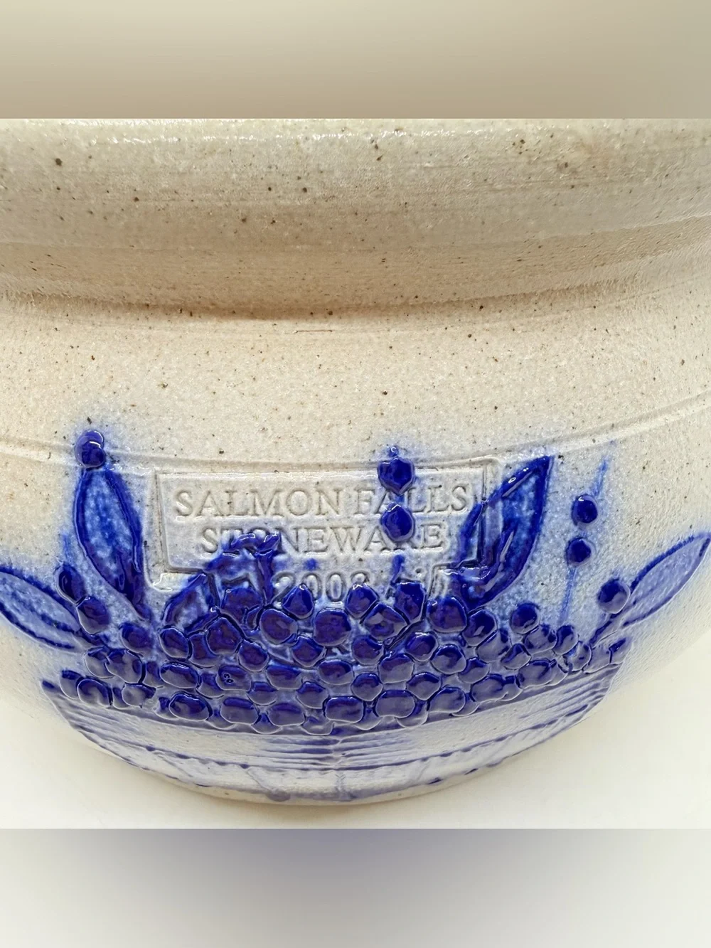 2003 Salmon Falls Pottery Blueberry Basket Bean Pot Casserole Salt Glaze Large